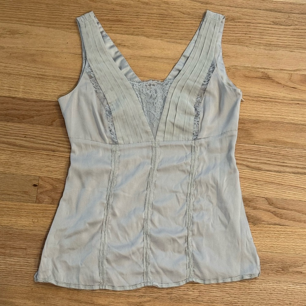 WHBM Sz 2 Cream Silk Stretch Blouse